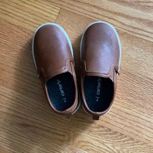 Carters Toddler Boys Slipon shoes sz 7